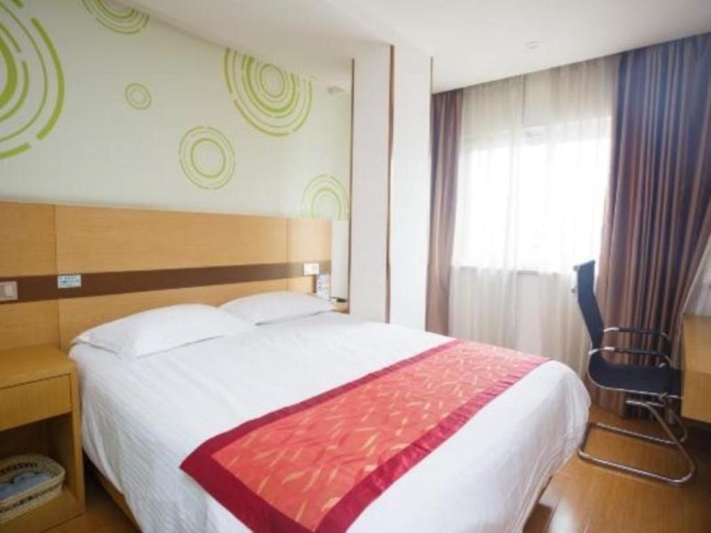 Greentree Inn Zhejiang Ningbo South Railway Station Express Hotel Exterior photo